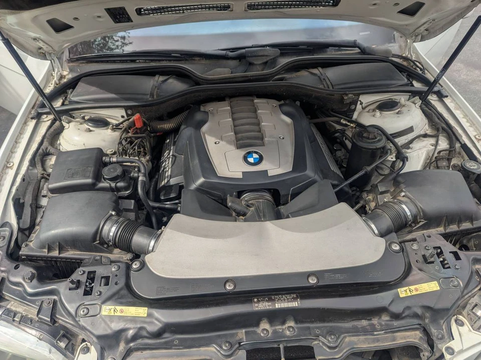 2007 BMW E65/E66 750i & 760i Sedan - Image 9 of 22