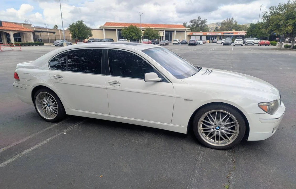 2007 BMW E65/E66 750i & 760i Sedan - Image 5 of 22