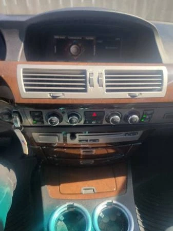 2007 BMW E65/E66 750i & 760i Sedan - Image 16 of 19