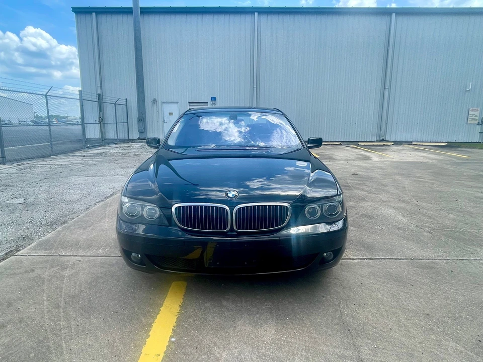 2007 BMW E65/E66 750i & 760i Sedan - Image 25 of 31