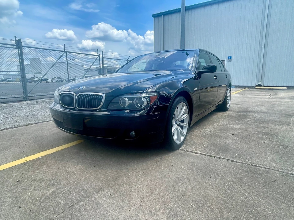 2007 BMW E65/E66 750i & 760i Sedan - Image 3 of 31