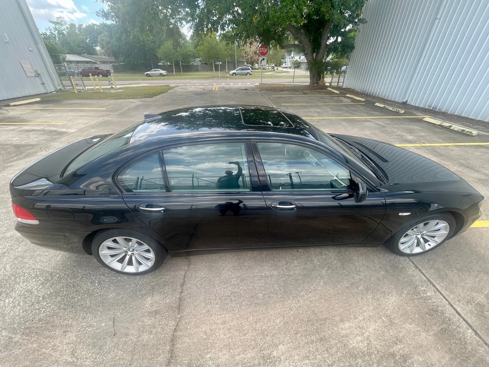 2007 BMW E65/E66 750i & 760i Sedan - Image 17 of 31