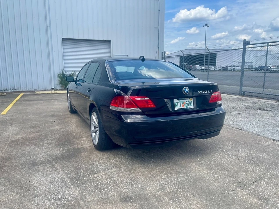2007 BMW E65/E66 750i & 760i Sedan - Image 10 of 31
