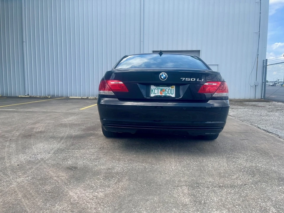 2007 BMW E65/E66 750i & 760i Sedan - Image 11 of 31