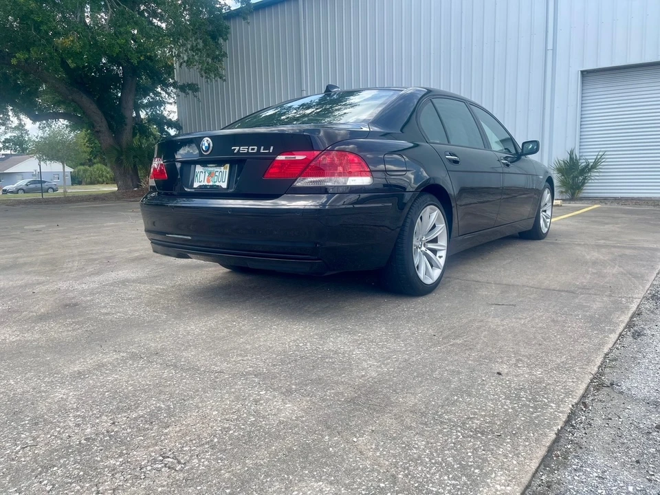 2007 BMW E65/E66 750i & 760i Sedan - Image 14 of 31