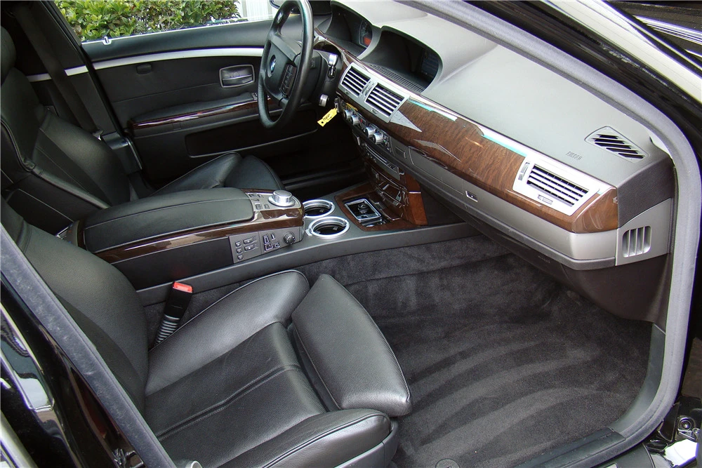 2007 BMW E65/E66 750i & 760i Sedan - Image 4 of 5