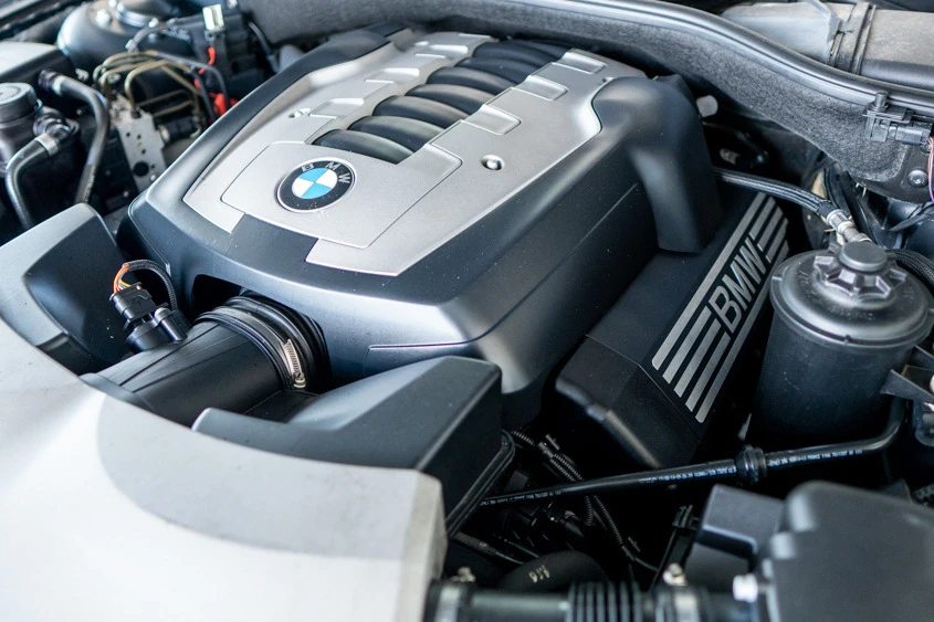 2007 BMW E65/E66 750i & 760i Sedan - Image 3 of 5