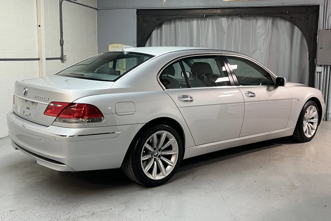 2007 BMW E65/E66 750i & 760i Sedan - Image 2 of 7