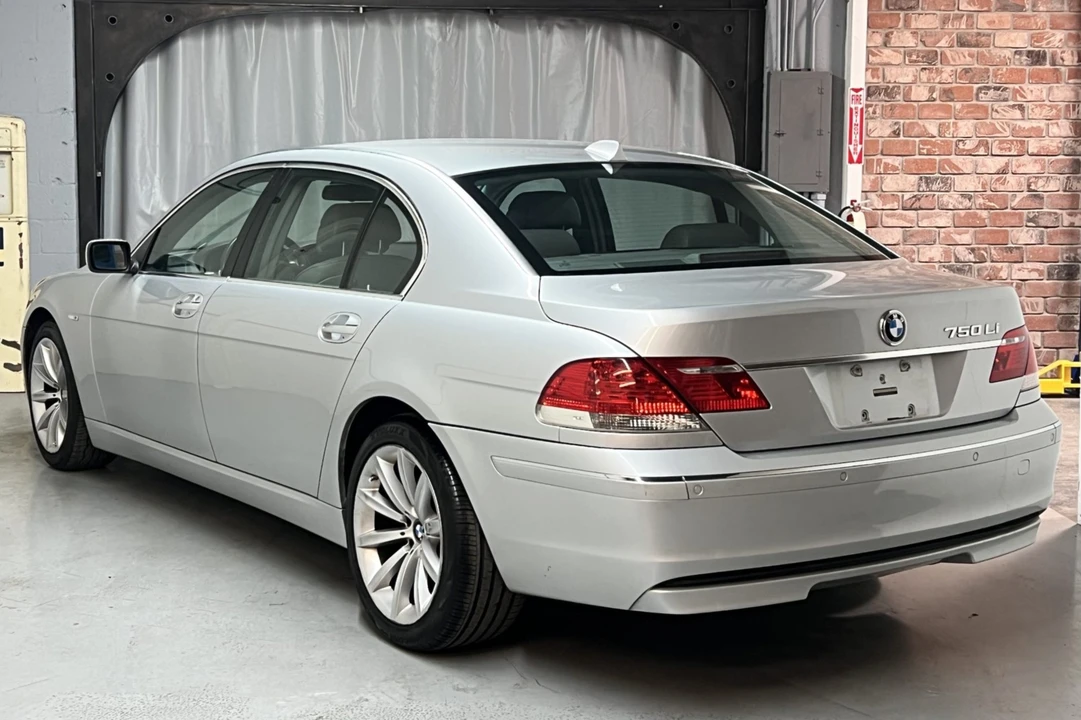 2007 BMW E65/E66 750i & 760i Sedan - Image 3 of 7