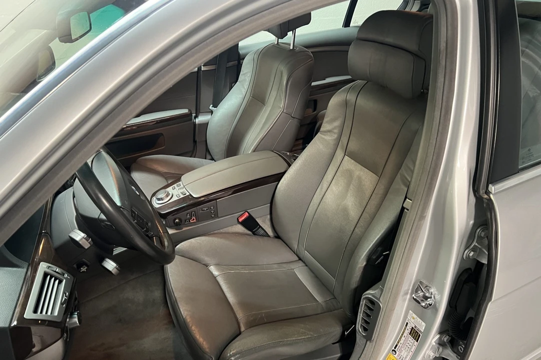 2007 BMW E65/E66 750i & 760i Sedan - Image 4 of 7
