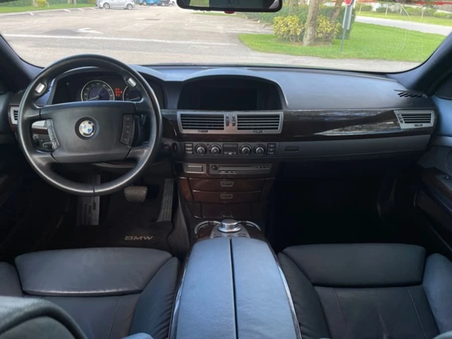 2007 BMW E65/E66 750i & 760i Sedan - Image 8 of 10
