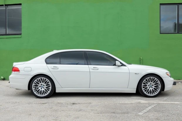 2007 BMW E65/E66 750i & 760i Sedan - Image 3 of 7