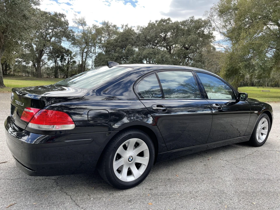 2007 BMW E65/E66 750i & 760i Sedan - Image 25 of 31