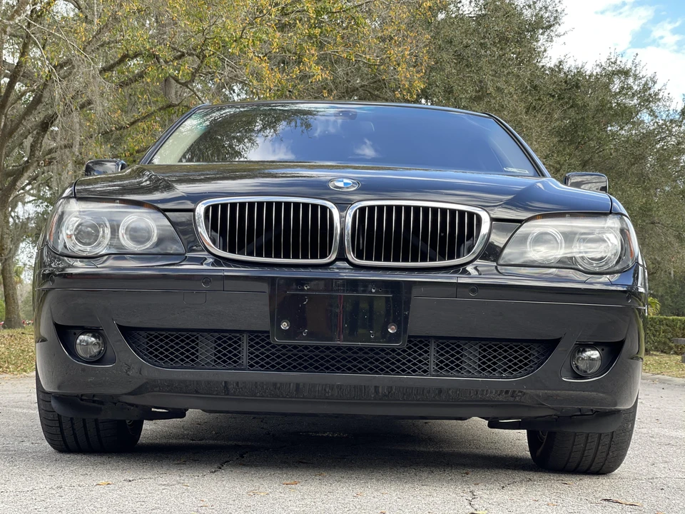 2007 BMW E65/E66 750i & 760i Sedan - Image 9 of 31
