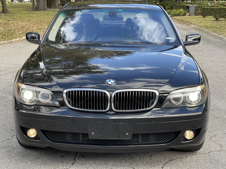 2007 BMW E65/E66 750i & 760i Sedan - Image 3 of 31