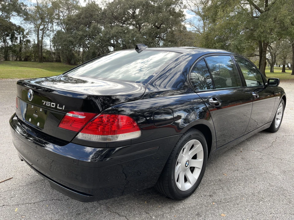 2007 BMW E65/E66 750i & 760i Sedan - Image 5 of 31