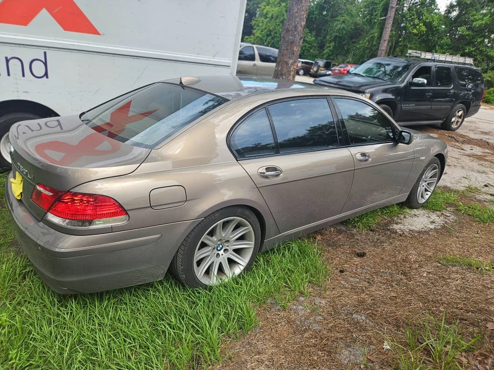 2007 BMW E65/E66 750i & 760i Sedan - Image 15 of 15