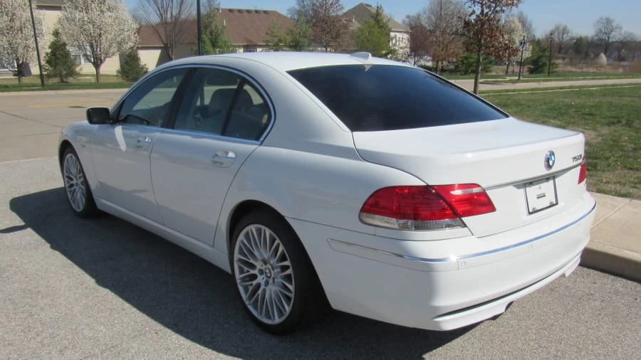 2007 BMW E65/E66 750i & 760i Sedan - Image 3 of 9