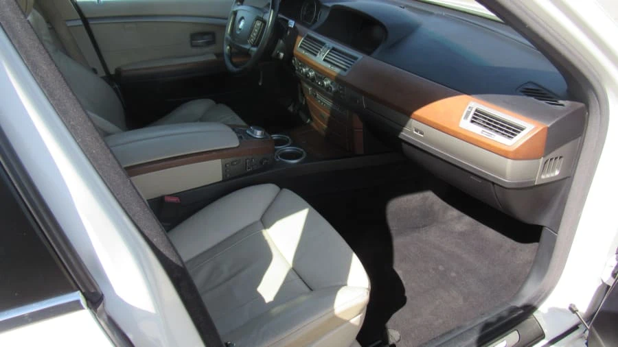 2007 BMW E65/E66 750i & 760i Sedan - Image 6 of 9