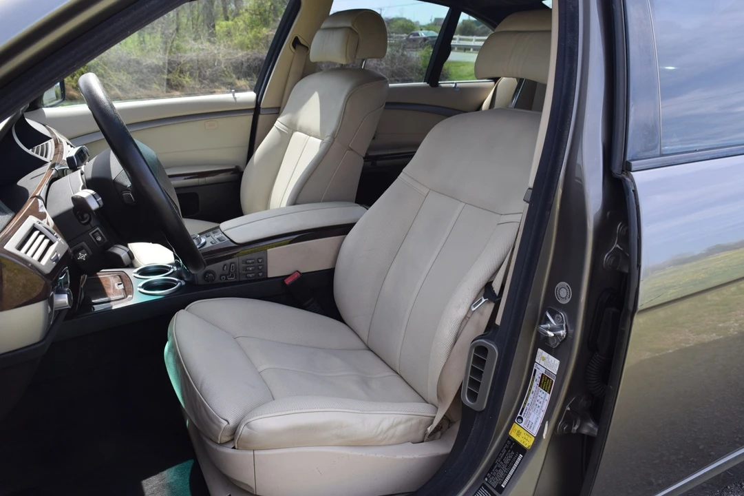 2007 BMW E65/E66 750i & 760i Sedan - Image 4 of 7