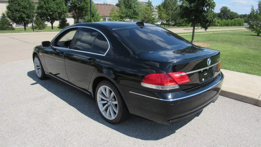 2007 BMW E65/E66 750i & 760i Sedan - Image 3 of 8