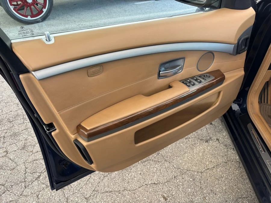 2007 BMW E65/E66 7 Series - Image 9 of 19