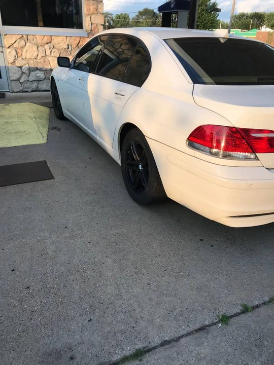 2007 BMW E65/E66 750i & 760i Sedan - Image 7 of 10