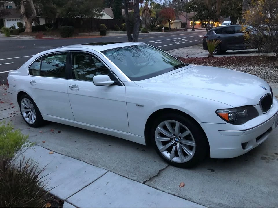 2007 BMW E65/E66 750i & 760i Sedan - Image 2 of 4