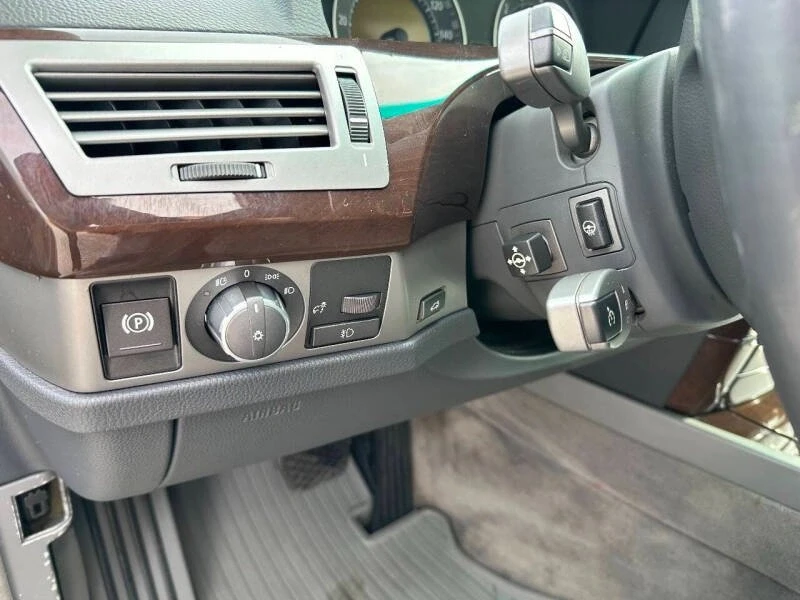 2007 BMW E65/E66 750i & 760i Sedan - Image 13 of 17