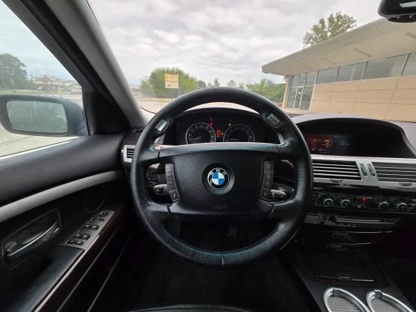 2007 BMW E65/E66 750i & 760i Sedan - Image 18 of 21