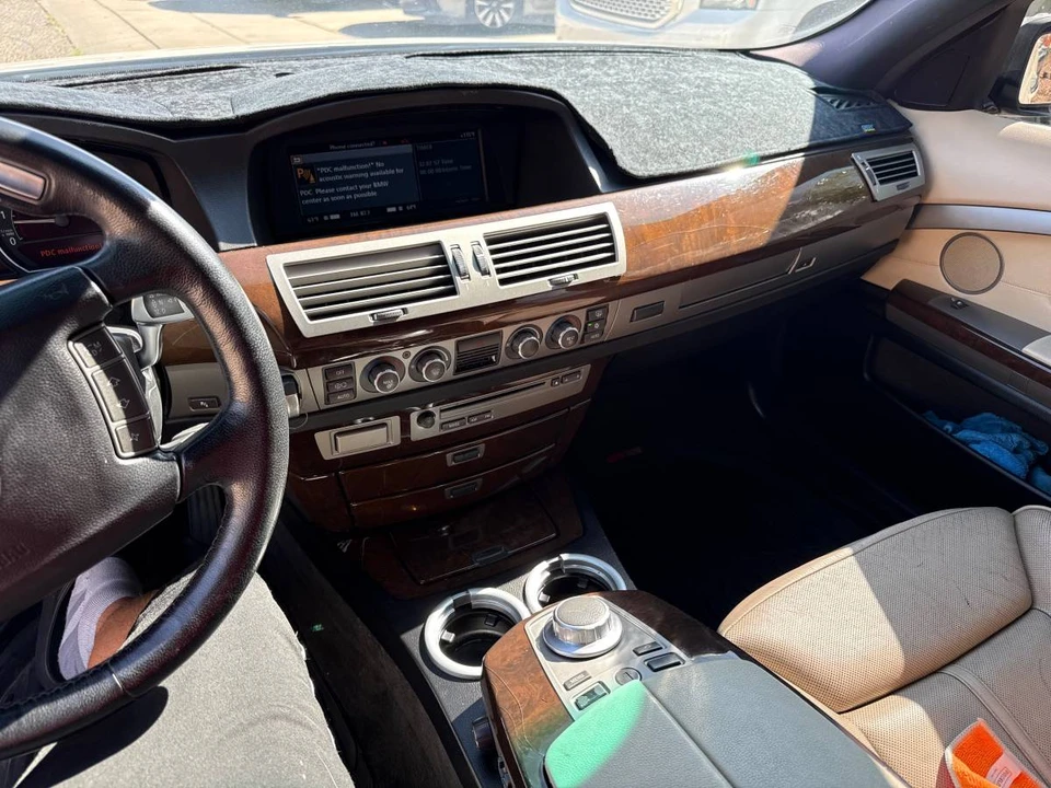 2007 BMW E65/E66 750i & 760i Sedan - Image 6 of 8