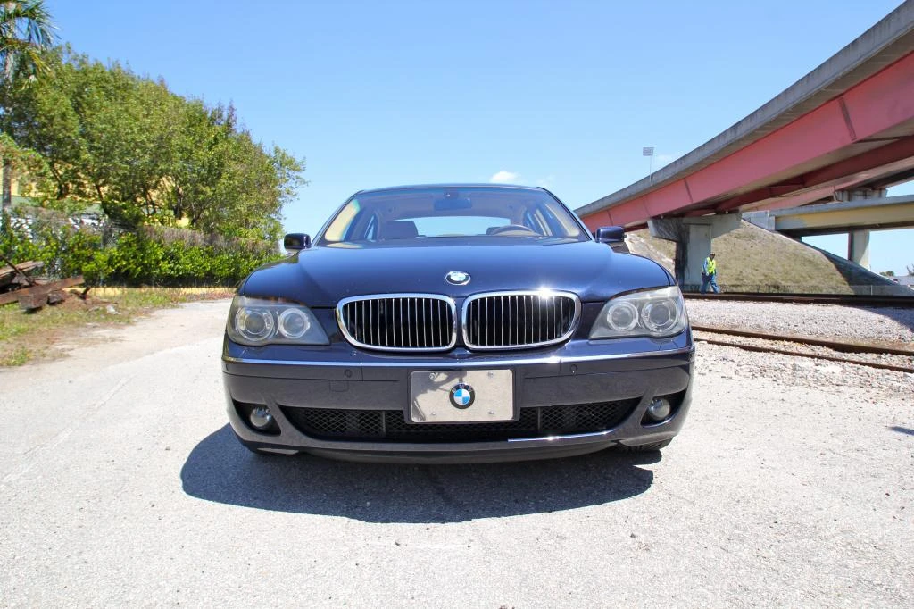 2007 BMW E65/E66 750i & 760i Sedan - Image 30 of 31