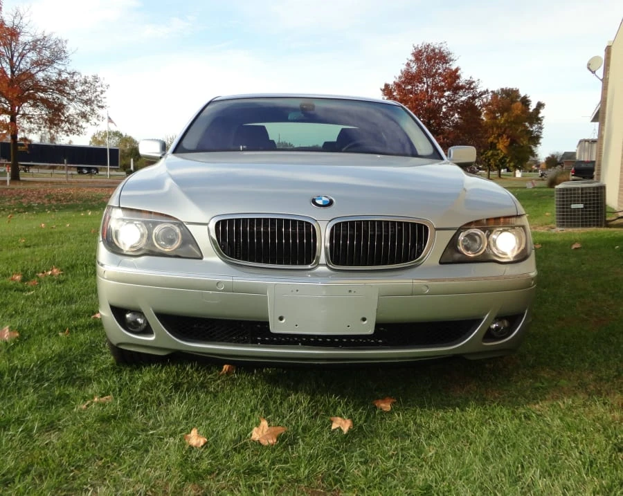2007 BMW E65/E66 750i & 760i Sedan - Image 7 of 8