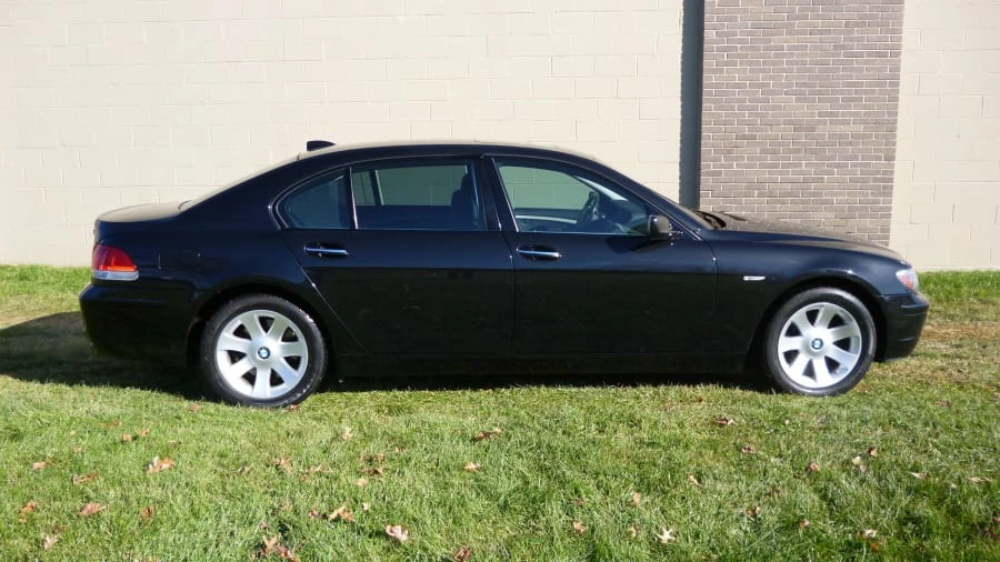 2007 BMW E65/E66 750i & 760i Sedan - Image 5 of 6