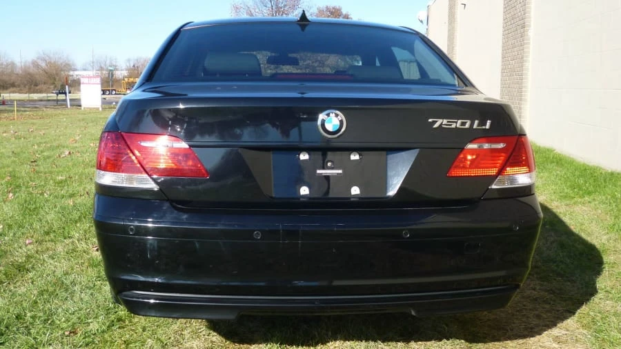 2007 BMW E65/E66 750i & 760i Sedan - Image 6 of 6