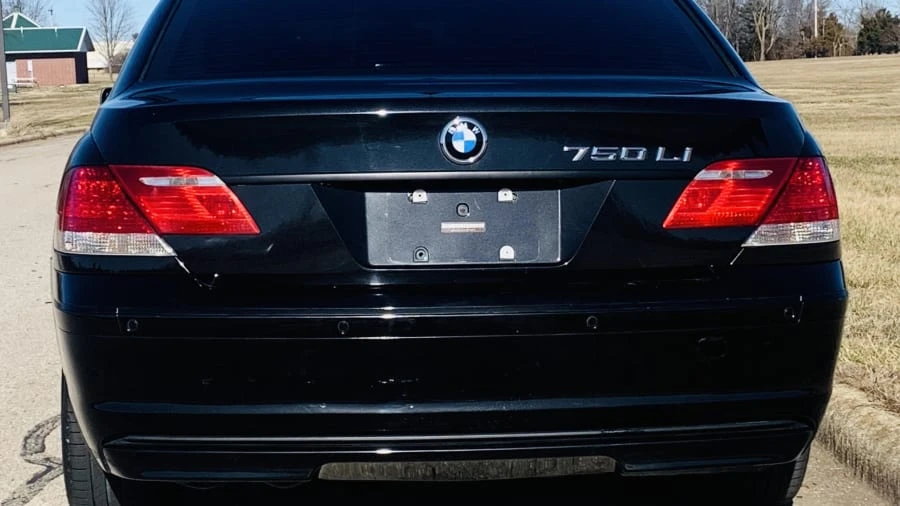 2007 BMW E65/E66 750i & 760i Sedan - Image 3 of 6