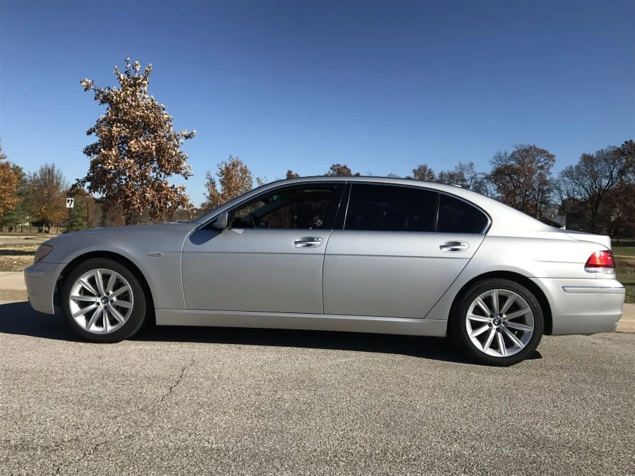 2007 BMW E65/E66 750i & 760i Sedan - Image 2 of 8