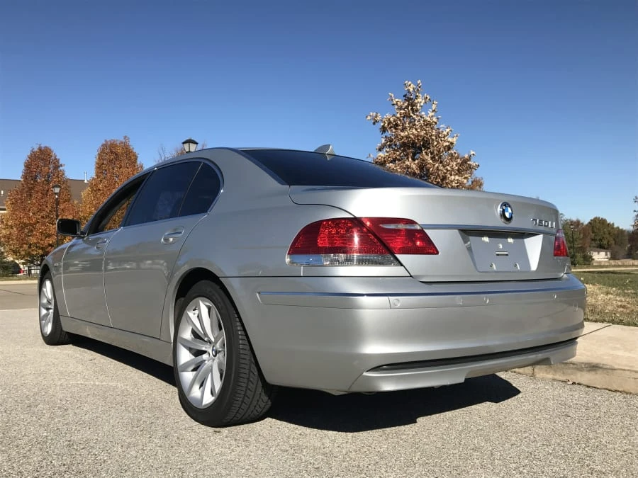 2007 BMW E65/E66 750i & 760i Sedan - Image 3 of 8