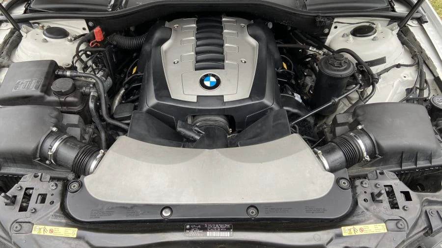 2007 BMW E65/E66 750i & 760i Sedan - Image 8 of 16
