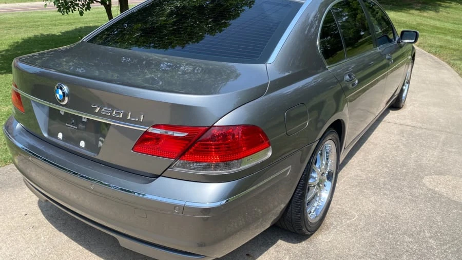 2007 BMW E65/E66 750i & 760i Sedan - Image 18 of 18