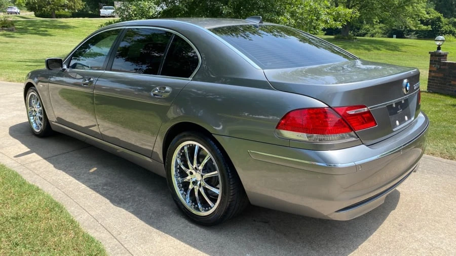 2007 BMW E65/E66 750i & 760i Sedan - Image 3 of 18