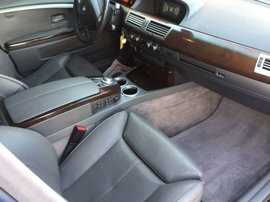 2007 BMW E65/E66 750i & 760i Sedan - Image 4 of 5