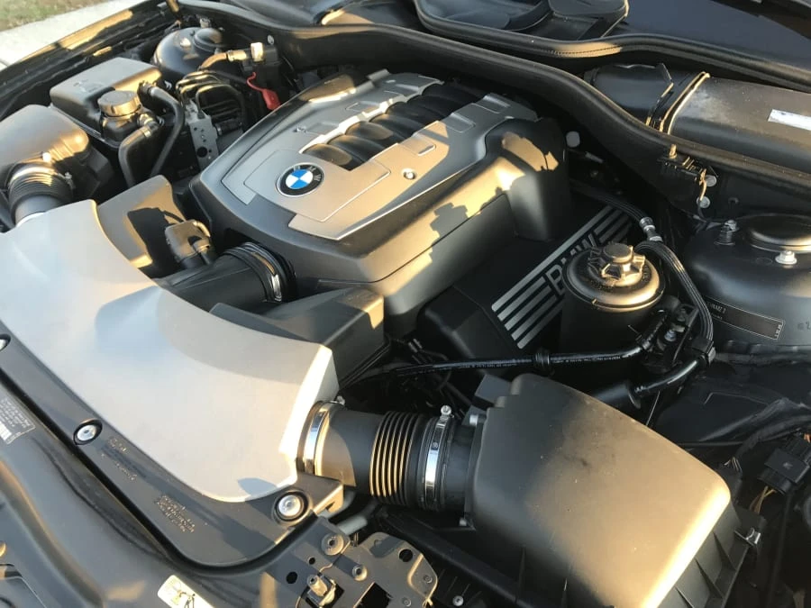 2007 BMW E65/E66 750i & 760i Sedan - Image 7 of 8