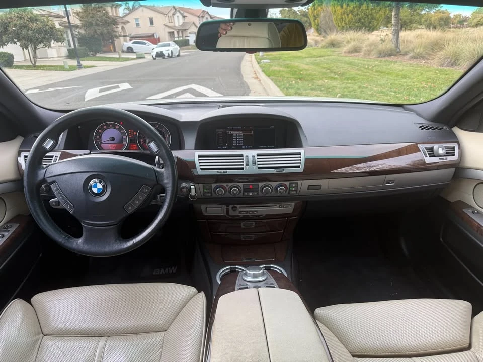 2007 BMW E65/E66 750i & 760i Sedan - Image 13 of 17