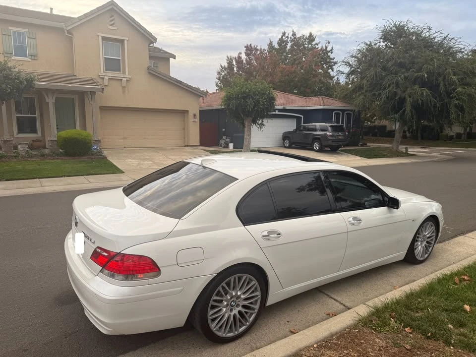2007 BMW E65/E66 750i & 760i Sedan - Image 6 of 17
