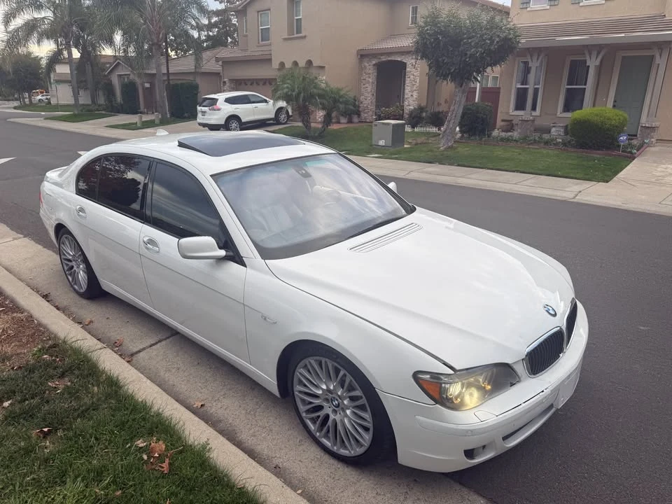 2007 BMW E65/E66 750i & 760i Sedan - Image 5 of 17