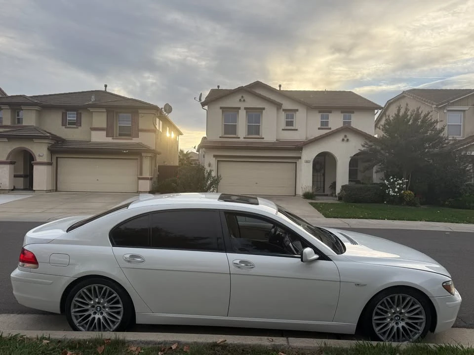 2007 BMW E65/E66 750i & 760i Sedan - Image 8 of 17