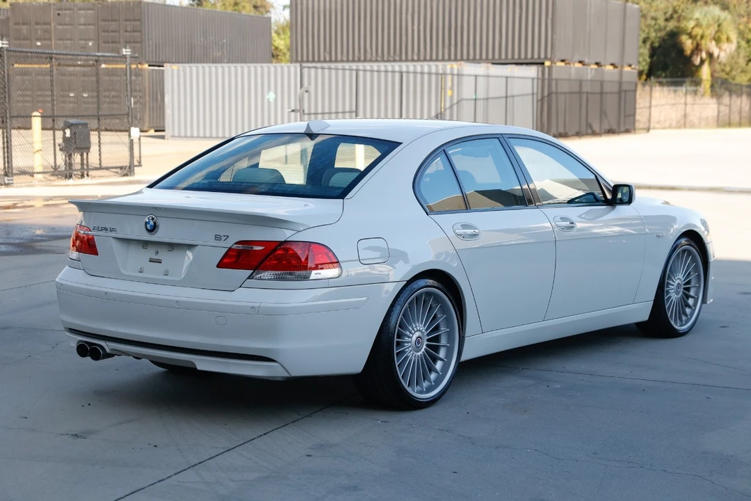2007 BMW Alpina B7 - Image 11 of 12