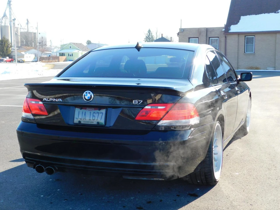 2007 BMW Alpina B7 - Image 11 of 31