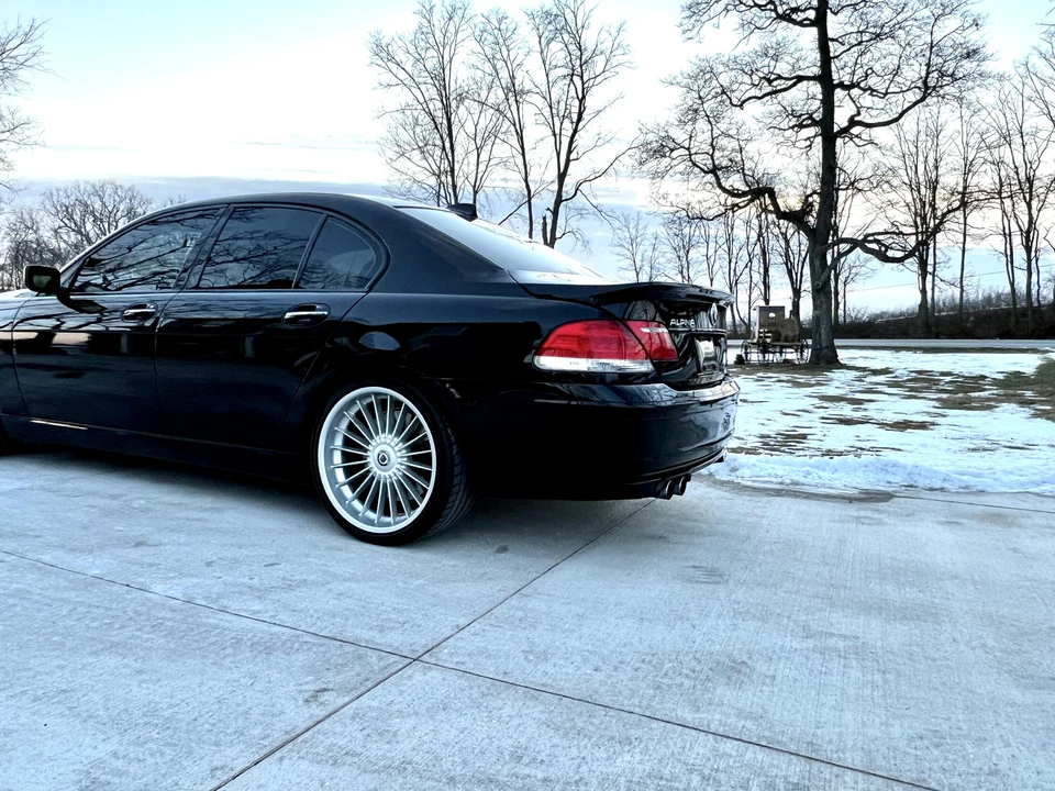 2007 BMW Alpina B7 - Image 18 of 31